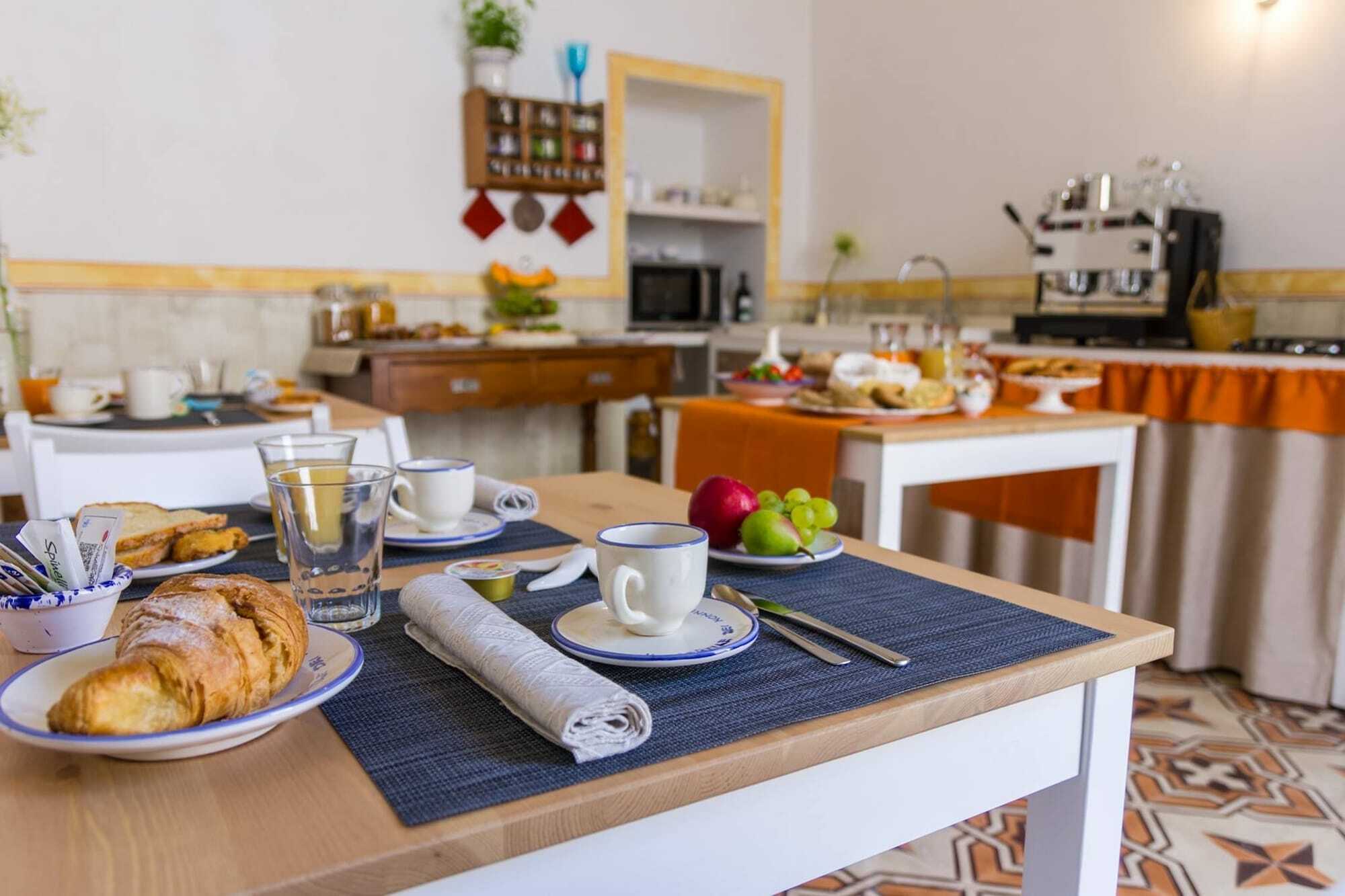 Bed and Breakfast Il Cortile Dei Nonni Морчано-ди-Леука Экстерьер фото